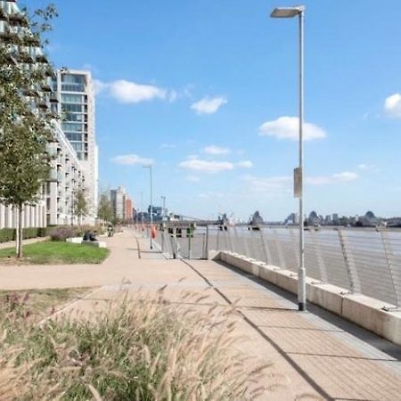 Large Double Room Overlooking The Thames Londen Buitenkant foto